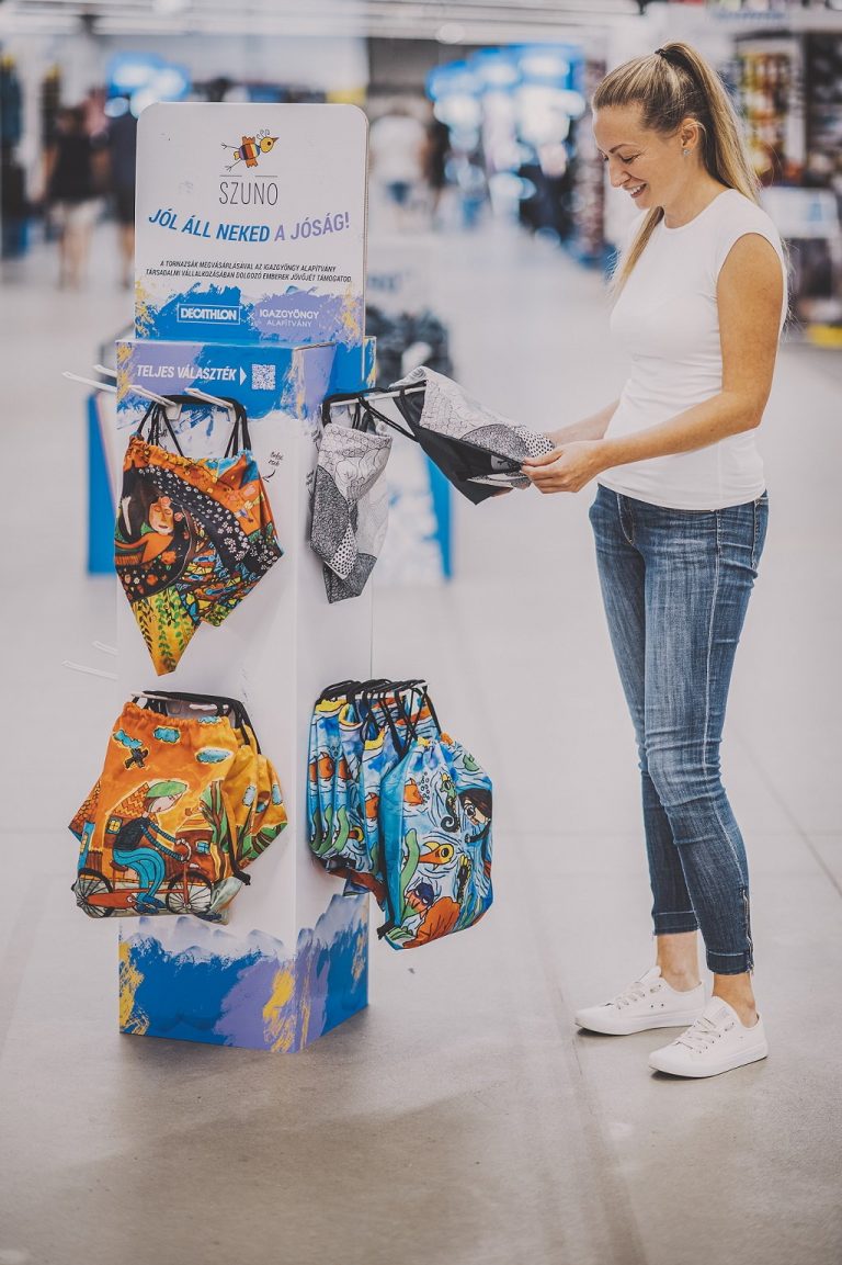 Tornazsákokkal teremt munkahelyeket a Decathlon és az Igazgyöngy Alapítvány - Jól áll neked a jóság!