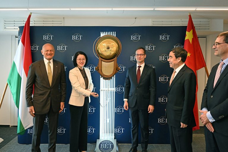 Egyetértési megállapodást írt alá a Budapesti Értéktőzsde és a China Construction Bank