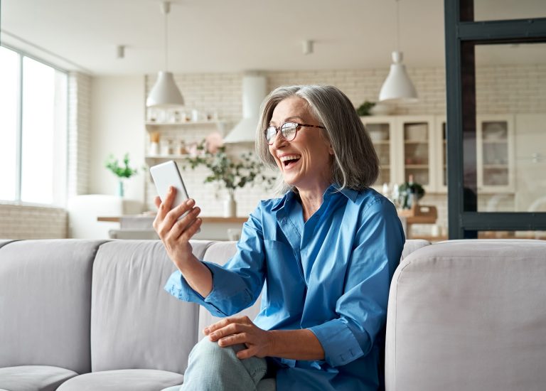 Tippek az új telefon biztonságos és kényelmes beállításához