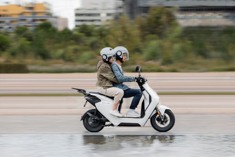 Bemutatták a Honda első európai, fiataloknak szánt elektromos motorkerékpárját