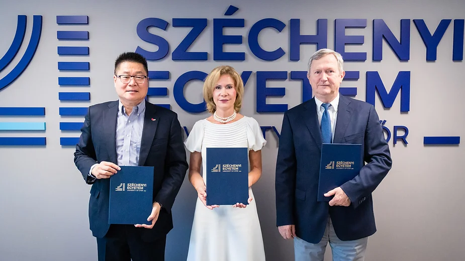 Együttműködik a Széchenyi István Egyetem és a kínai Semcorp vállalat
