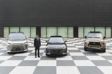 Bepillantást engedett elektrifikációs stratégiájába a Lexus