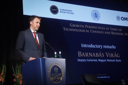 Közös konferenciát tartott az MNB és a lengyel jegybank Varsóban