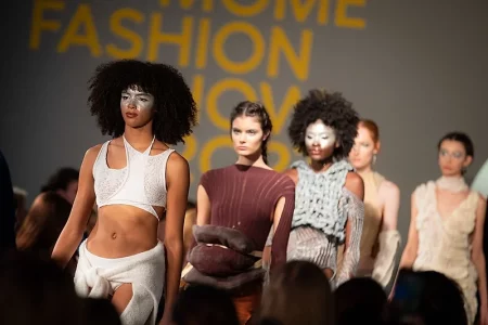 A tervezői identitás és a fenntarthatóság találkozott az idei MOME Fashion Show kreációiban