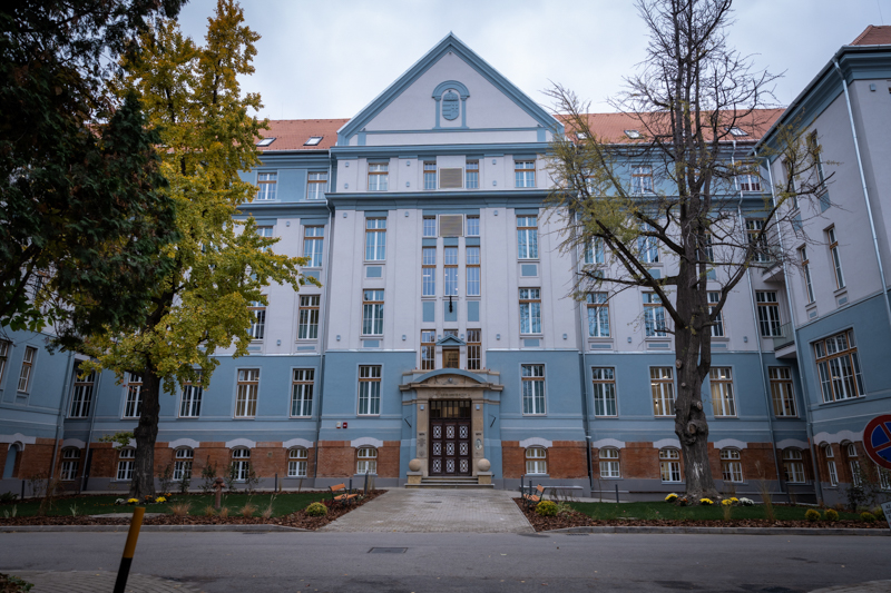 Átadták az egészségtudományi képzések új fellegvárát a Szegedi Tudományegyetemen