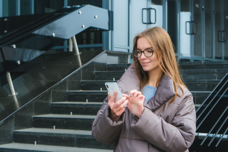 Így szerzik be a karácsonyi ajándékokat a magyarok, és ekkora kedvezményt tartanak vonzónak