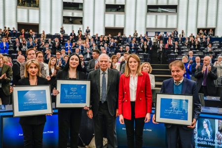 2023. évi Szaharov-díj: az EP Mahszá Zsiná Amíni és az iráni nők előtt tiszteleg