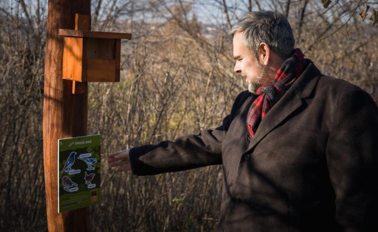 Madárbarát mintakert tanösvény átadó az "Év madárbarát településének"