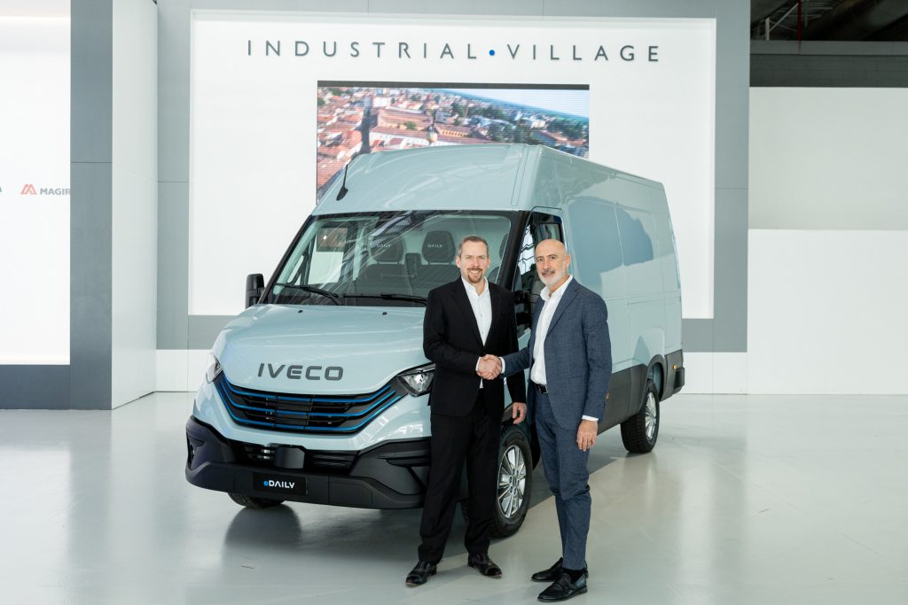 Az Iveco Csoport a BASF-et választja első újrahasznosító partnereként az elektromos járművek akkumulátoraihoz