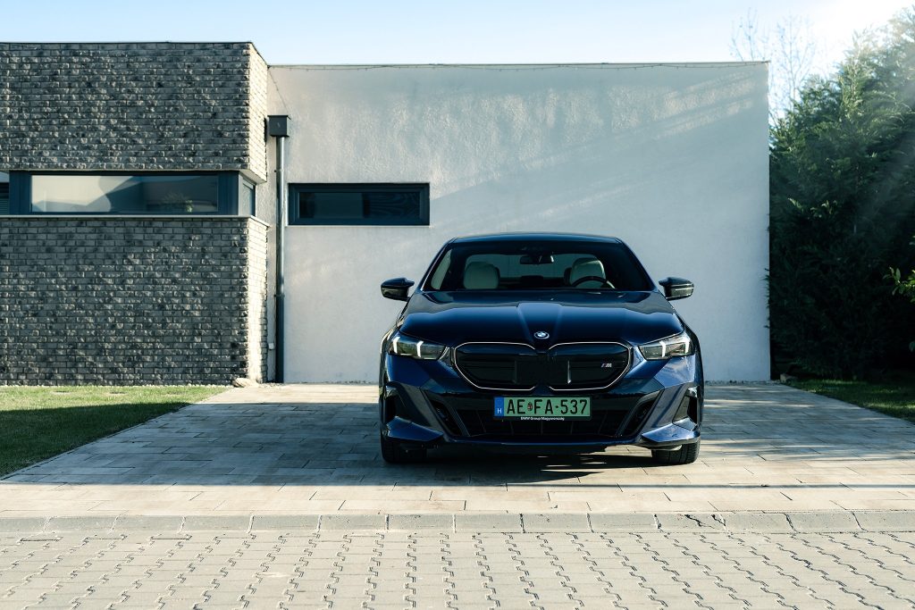 Mérföldkő a BMW márka hazai történetében: először került forgalomba több mint 5 000 új modell egy évben
