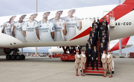 Mbappé az egekben - Különleges, Real Madrid festésű repülőgépet mutatott be az Emirates