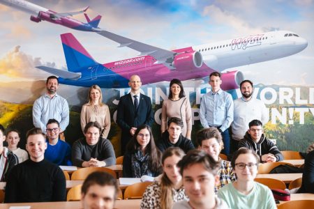 Együttműködési megállapodást kötött a Budapesti Gazdaságtudományi Egyetem és a Wizz Air