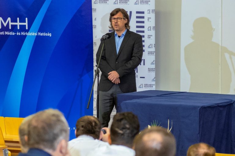 A Széchenyi István Egyetem kutatás-fejlesztését erősíti a Nemzeti Média- és Hírközlési Hatóság támogatása