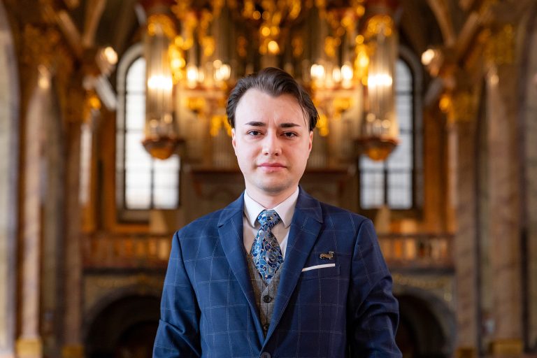 Nemzetközi zeneszerzői versenyt nyert orgonadarabjával a Széchenyi István Egyetem művészhallgatója