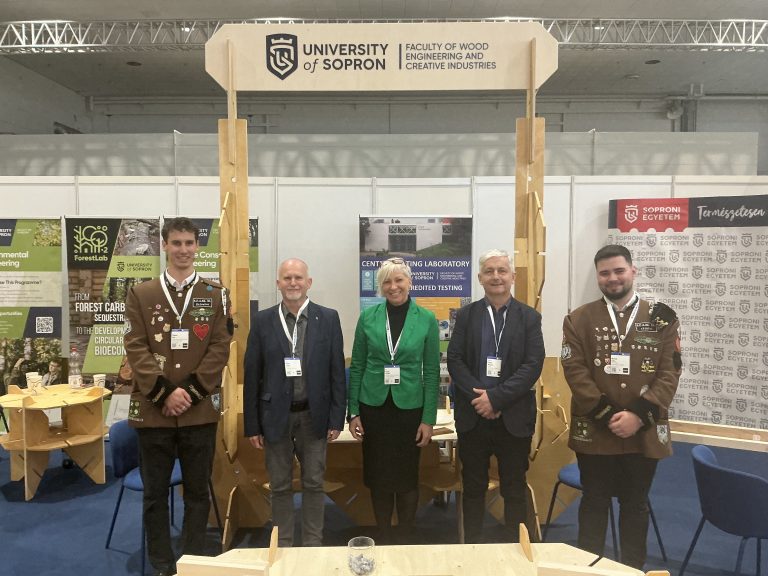 Nagy sikerrel mutatkozott be a Soproni Egyetem az 50. LIGNA Faipari kiállításon