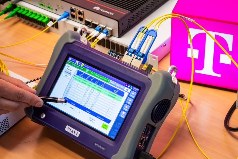 A legkorszerűbb optikai hálózati technológiát tesztelték a BME-n