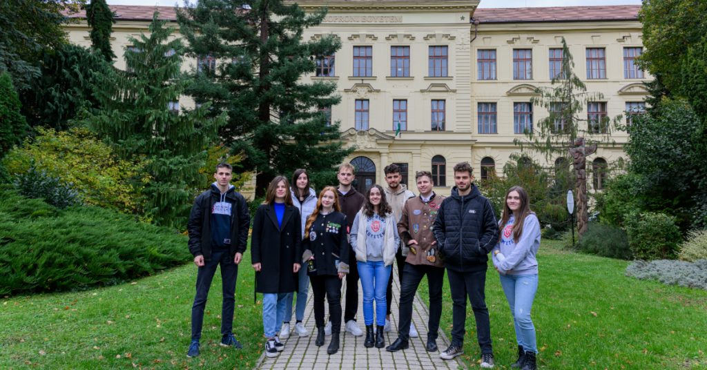 Rekordszámú hallgató kezdi meg tanulmányait a Soproni Egyetemen – újabb felvételi csúcs született Rekordszámú hallgató kezdi meg tanulmányait a Soproni Egyetemen – újabb felvételi csúcs született