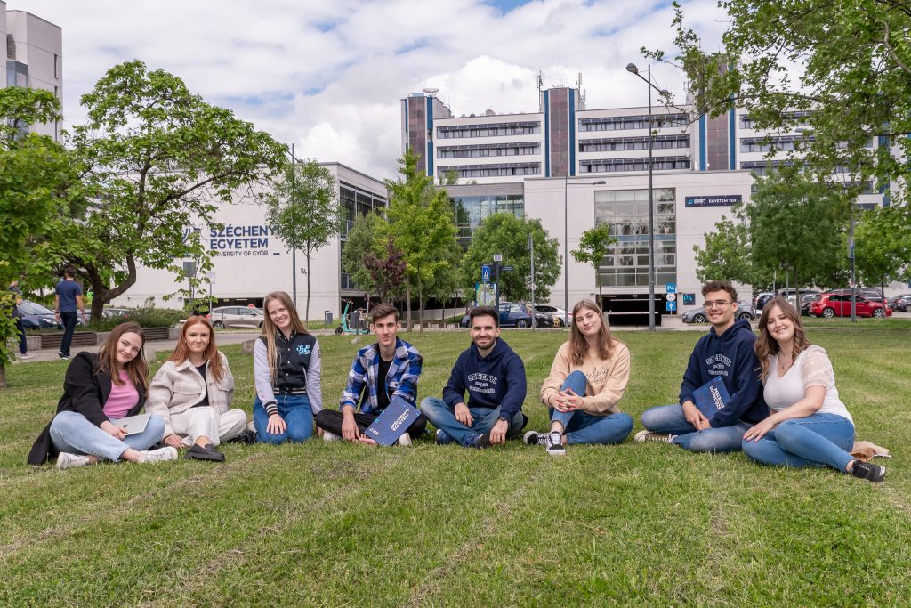 A pótfelvételivel együtt csaknem 5200 hallgató nyert felvételt a Széchenyi István Egyetem színvonalas képzéseire A pótfelvételivel együtt csaknem 5200 hallgató nyert felvételt a Széchenyi István Egyetem színvonalas képzéseire