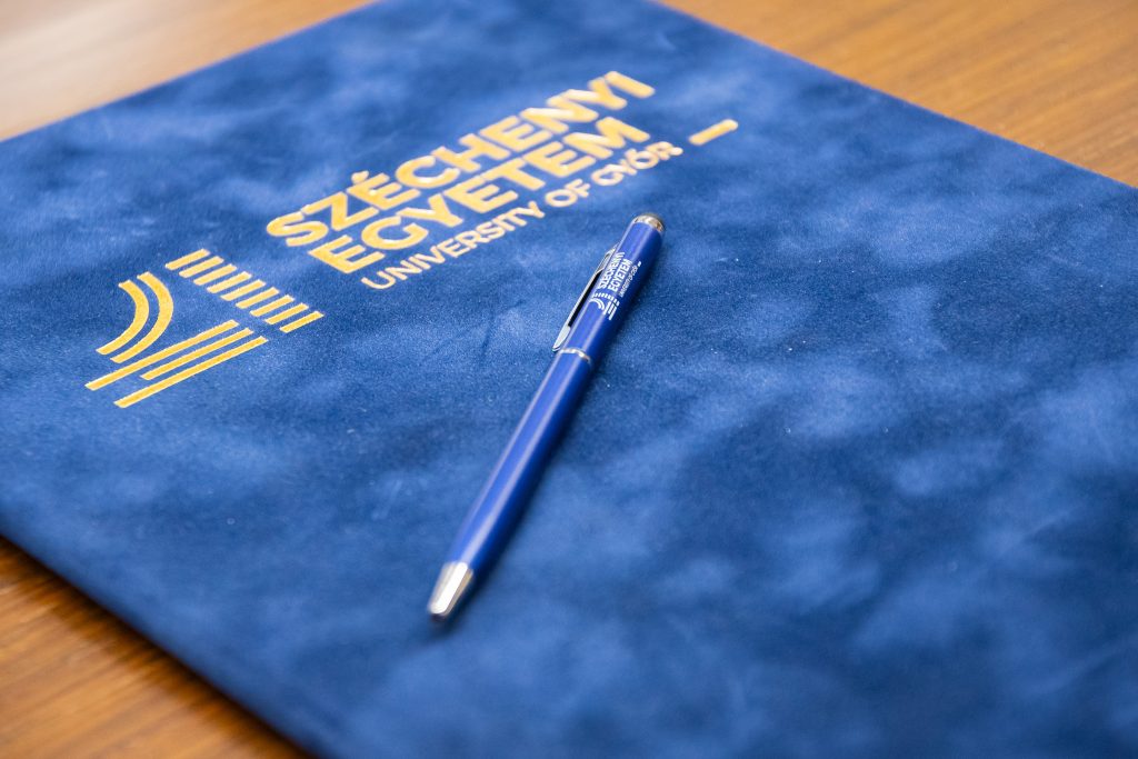 Erősödő kutatási tevékenység: népszerűek a Széchenyi István Egyetem tudományos és innovációs ösztöndíjai Erősödő kutatási tevékenység: népszerűek a Széchenyi István Egyetem tudományos és innovációs ösztöndíjai