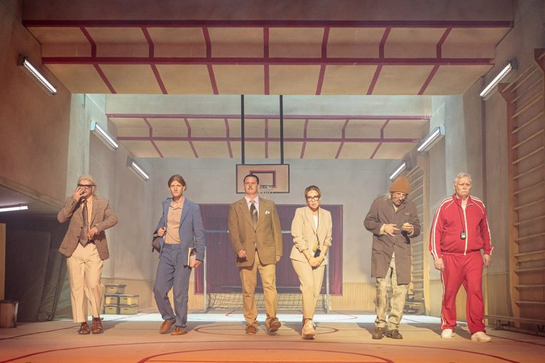 @LL3t4rgIA - Z generációs komédia a Vígszínházban