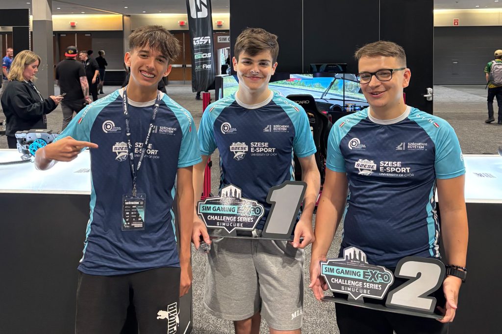 Chicagói sikertörténet: rangos nemzetközi versenyen remekelt a Széchenyi István Egyetem szimulátorcsapata Chicagói sikertörténet: rangos nemzetközi versenyen remekelt a Széchenyi István Egyetem szimulátorcsapata