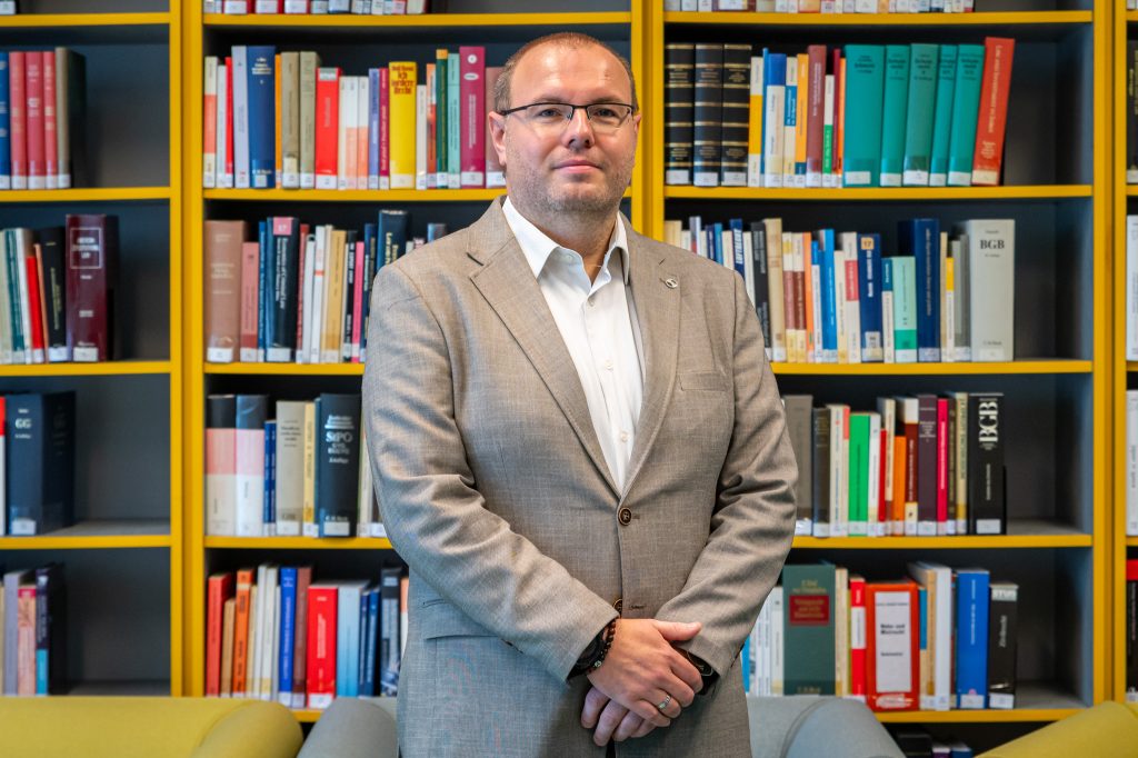 Értékes hazai akkreditációval ismerték el a Széchenyi István Egyetem kiberbiztonsági képzéseit Értékes hazai akkreditációval ismerték el a Széchenyi István Egyetem kiberbiztonsági képzéseit