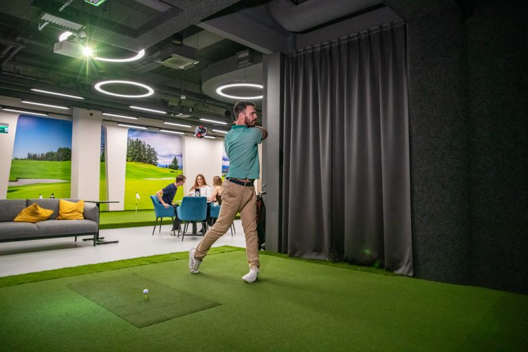 Hazánkban egyedülálló golfkurzust és mikrotanúsítványos képzést indít a Széchenyi István Egyetem