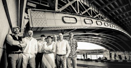 Közbeszólt az ég - 37 éves történetének első filmes klipjét készítette el a Csík Zenekar