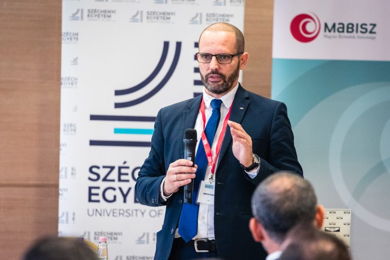 Közlekedésbiztonsági Konferencia: egyedülálló szakmai fórumot rendeztek a Széchenyi István Egyetemen