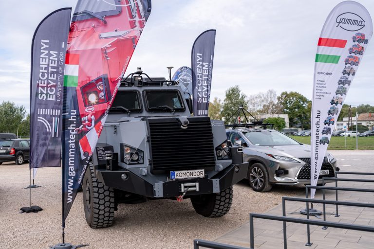 Védelmi innovációk és kritikus infrastruktúrák: egyedülálló tanszéket alapított a Széchenyi István Egyetem