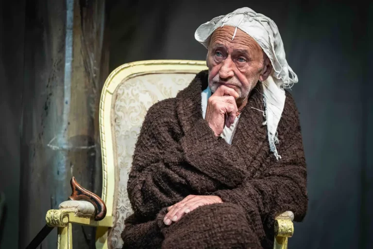 25 éve látható a Képzelt beteg Reviczky Gábor főszereplésével a Pesti Színházban