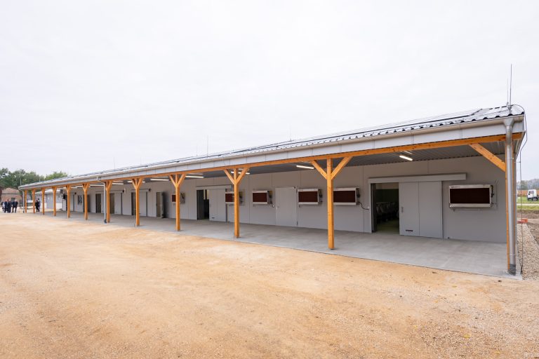 Innovatív megoldások az agráriumban – bemutatóüzemeket és okoskertet adott át a Széchenyi István Egyetem Mosonmagyaróváron