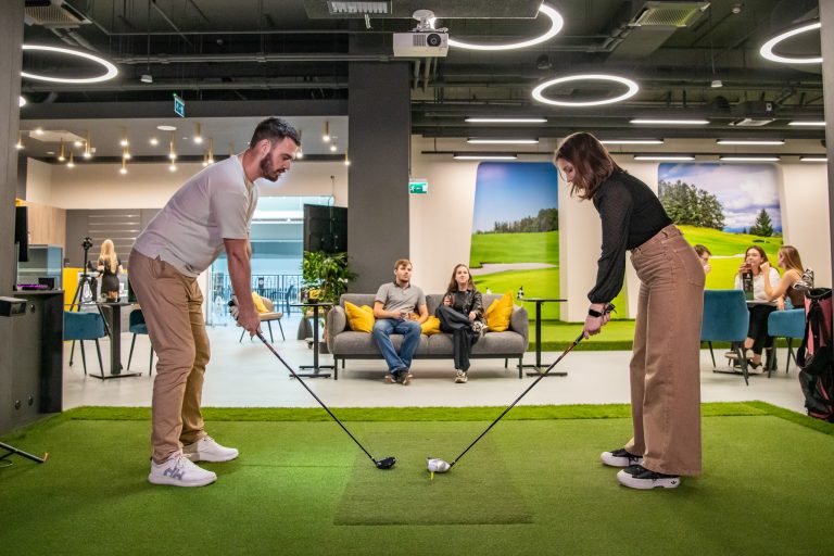 Profi magyar bajnoki címet nyert a Széchenyi István Egyetem partnerségében versenyző golfozó