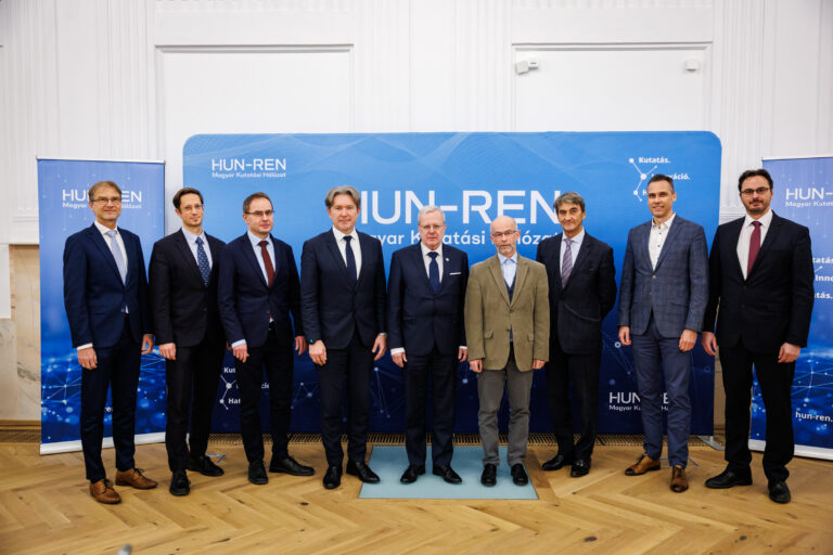 Újabb mérföldkőhöz érkezett a HUN-REN Magyar Kutatási Hálózat megújítása