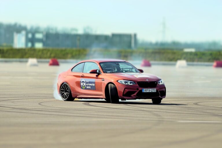 A BME forradalmi fejlesztésével csökkenthetők a kisodródás okozta balesetek