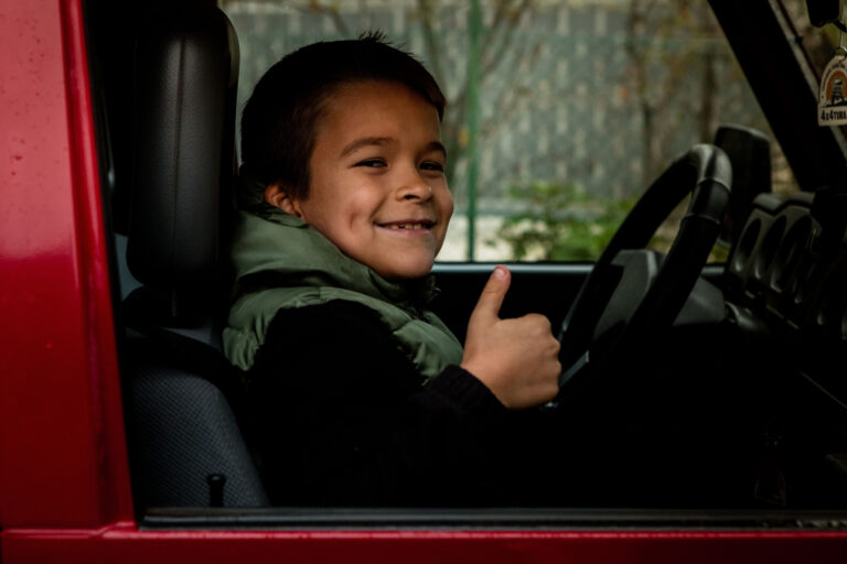 A vezetés és a természet hozza össze a generációkat – különleges családi élmény az Apa-Fia Terepjáró Program