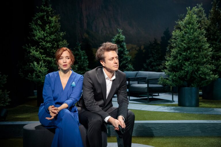 Egy misztikus hegycsúcs és az emberi lélek kifürkészhetetlensége - Ismeretlen táj bemutató a Vígszínházban