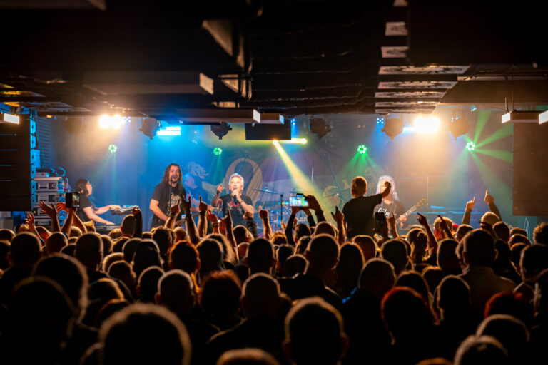 Ha hétvége, akkor Bridge: Lmen Prala, Kiscsillag, Deák Bill a Széchenyi-egyetem klubjának színpadán