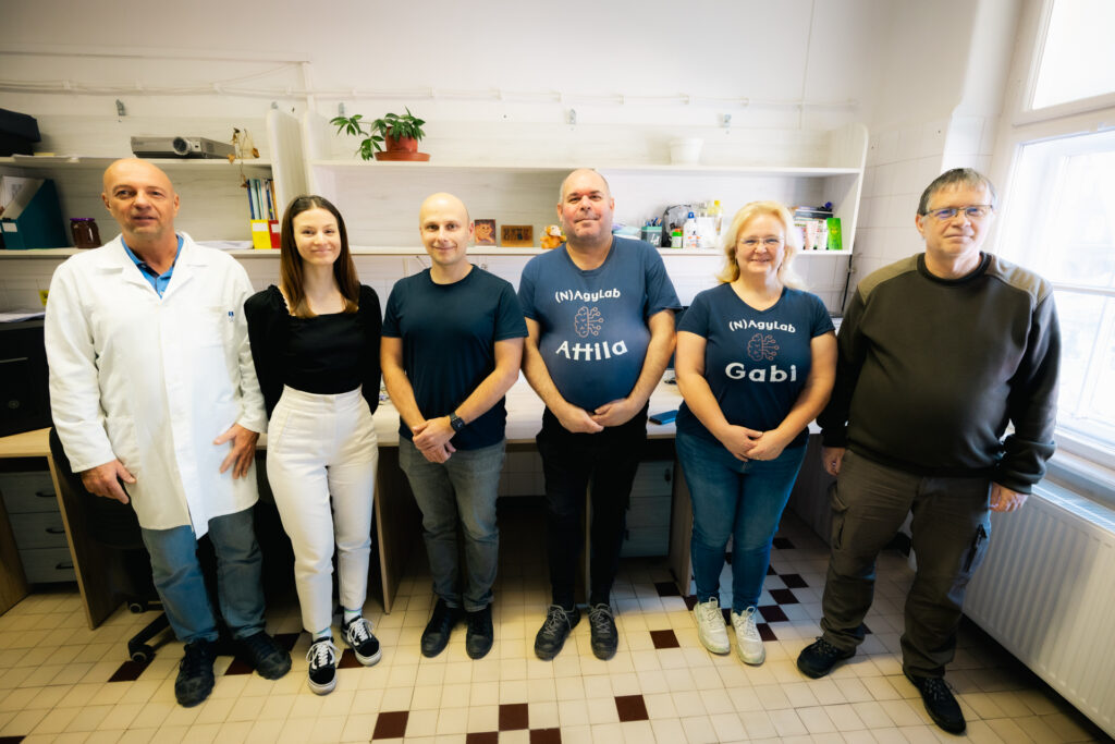 Szegedi tudósok vizsgálják, hogyan alkalmazkodik az űrhajósok agya a világűrhöz Szegedi tudósok vizsgálják, hogyan alkalmazkodik az űrhajósok agya a világűrhöz