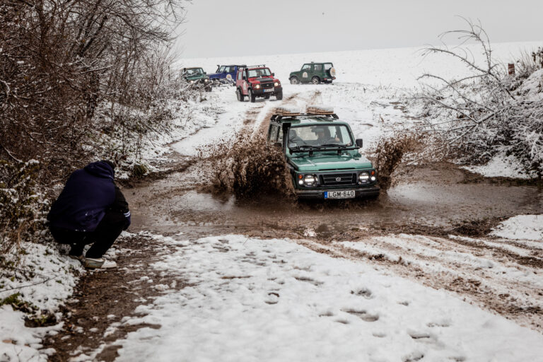 Tárgyak helyett valódi élmény! – a 4x4 terepjárós ajándékutalvány karácsonykor is az utolsó pillanatban megvásárolható