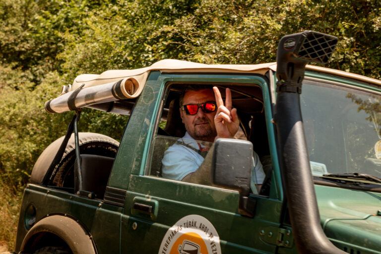 Tárgyak helyett valódi élmény! – a 4x4 terepjárós ajándékutalvány karácsonykor is az utolsó pillanatban megvásárolható