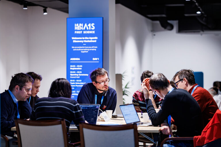 Új tudományos felfedezések a mesterséges intelligenciával: a kutatások reformját álmodták meg az AI Hackaton díjnyertes csapatai