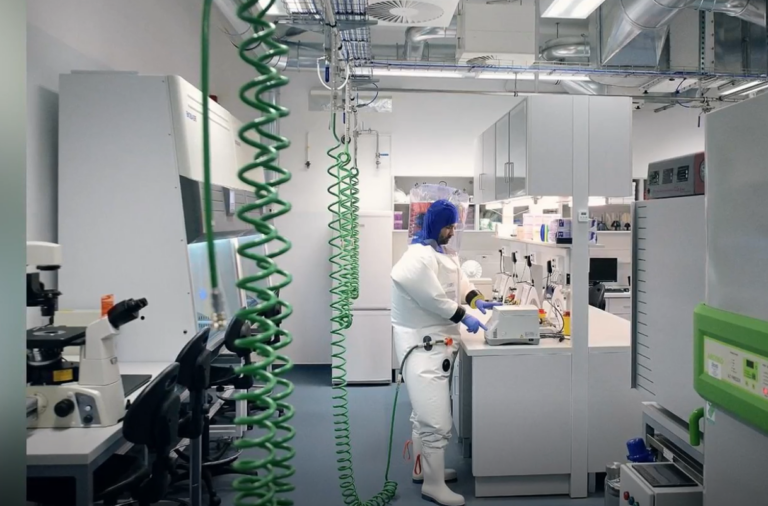 3D nyomtatott egyéni védőeszközök készítése és tesztelése a Covid alatt - videó