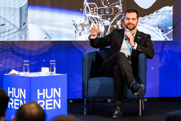 Bejelentés az első Space Summit konferencián: űrkutatási programot indít a HUN-REN