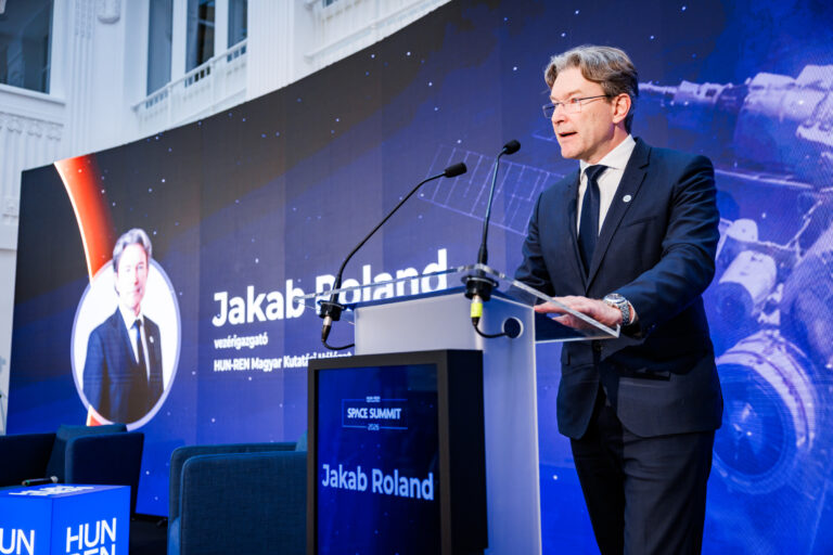 Bejelentés az első Space Summit konferencián: űrkutatási programot indít a HUN-REN