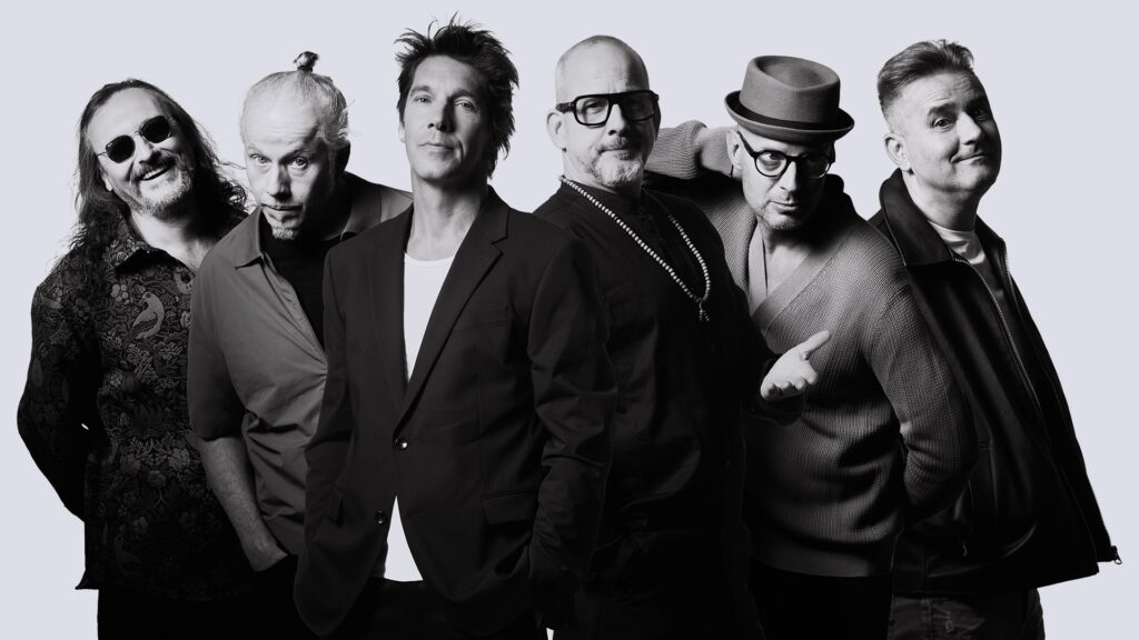 Láthatatlanul - Új dalokkal kezdi a visszaszámlálást nagykoncertjéig a Quimby