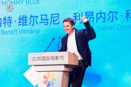 Legjobb film, legjobb színésznő és legjobb színész: Tarolt a Mommy Blue a világpremierjén Pekingben