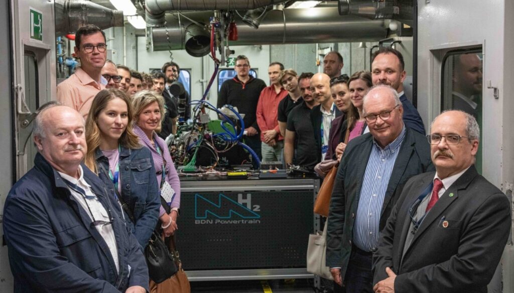 A BME-n mutatta be hidrogén–dízel motorját és új fejlesztési platformját a BDN Powertrain