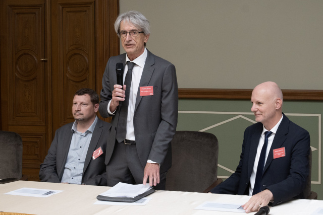 Megkezdődött a kutatóhálózat jövőjéről való egyeztetés az Akadémián Megkezdődött a kutatóhálózat jövőjéről való egyeztetés az Akadémián