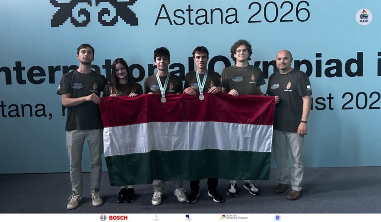Két magyar ezüst az MI-diákolimpián